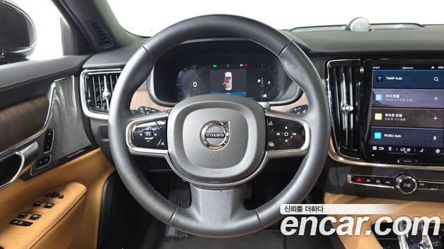Volvo S90 2023 — Фото 13/20