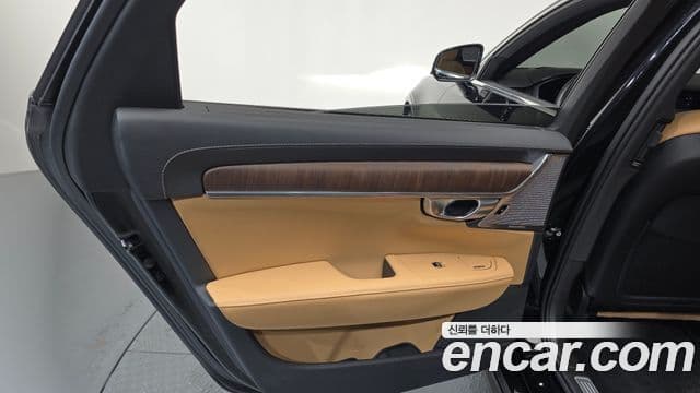 Volvo S90 2023 — Şəkil 27/34