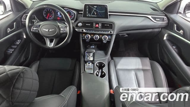Genesis G70 2019 — Photo 24/30