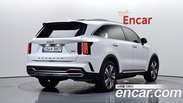 Kia Sorento 2022 — Фото 2/20
