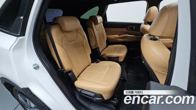 Kia Sorento 2022 — Фото 11/20