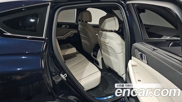 BMW X6 2025 — Photo 35/36