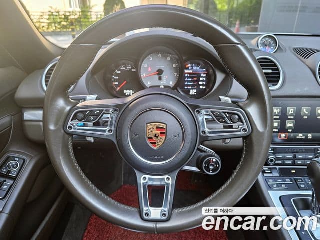 Porsche 718 Boxster 2018 — Şəkil 9/20