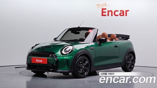 Mini Cooper S Convertible 2021 — ფოტო 8/20