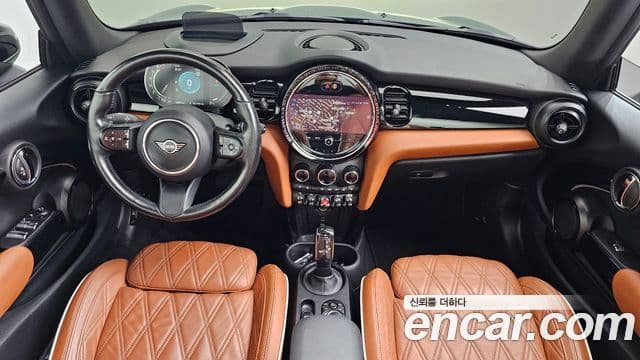 Mini Cooper S Convertible 2021 — ფოტო 14/20