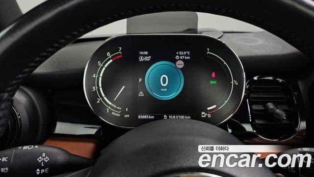 Mini Cooper S Convertible 2021 — ფოტო 6/20