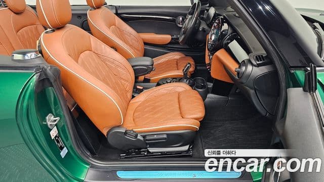 Mini Cooper S Convertible 2021 — ფოტო 18/20
