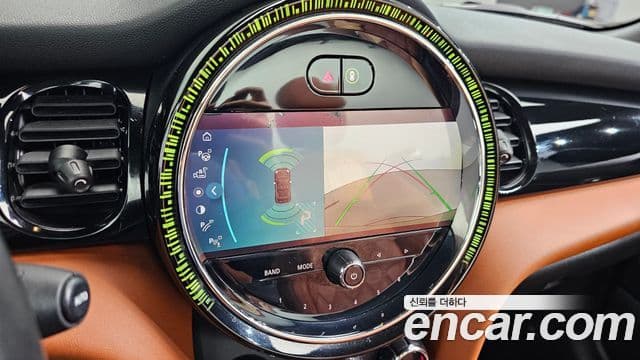 Mini Cooper S Convertible 2021 — ფოტო 13/20