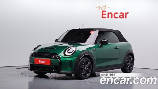 Mini Cooper S Convertible 2021 — ფოტო 19/20