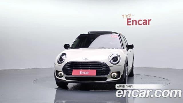 Mini Cooper Clubman 2021 — ფოტო 16/32