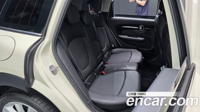 Mini Cooper Clubman 2021 — ფოტო 5/32