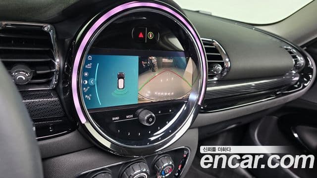 Mini Cooper Clubman 2021 — ფოტო 27/32