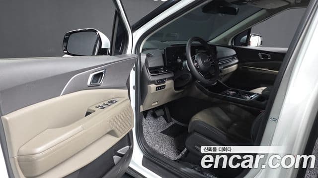 Kia Carnival 2024 — Фото 10/20