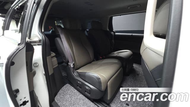 Kia Carnival 2024 — Фото 11/20