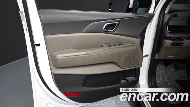 Kia Carnival 2024 — Şəkil 12/33