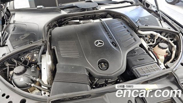 Mercedes-Benz S-Class 2021 — Photo 27/37