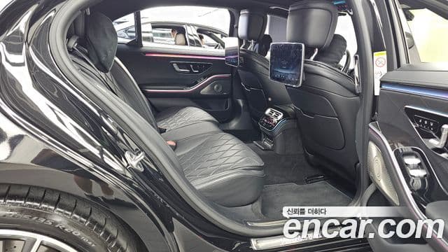 Mercedes-Benz S-Class 2021 — Photo 3/37