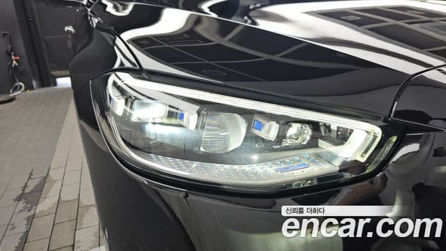 Mercedes-Benz S-Class 2021 — Photo 31/37