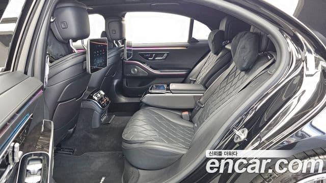 Mercedes-Benz S-Class 2021 — Photo 30/37