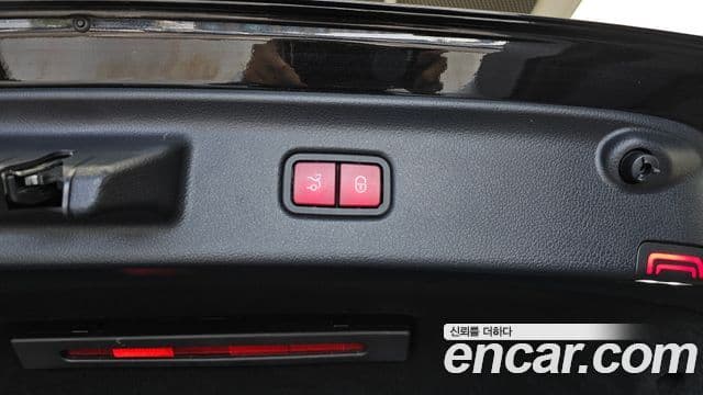 Mercedes-Benz S-Class 2021 — Photo 10/37