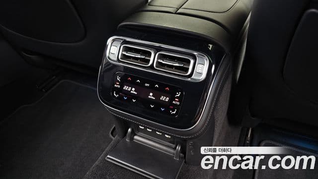 Mercedes-Benz S-Class 2021 — Photo 34/37
