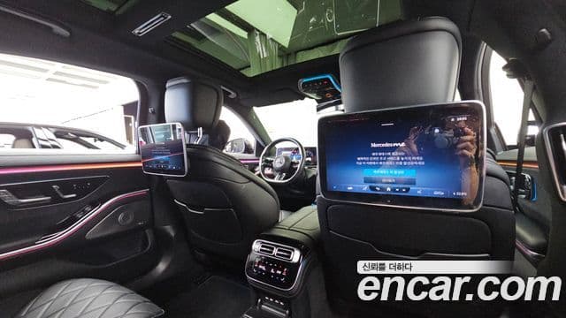 Mercedes-Benz S-Class 2021 — Photo 32/37