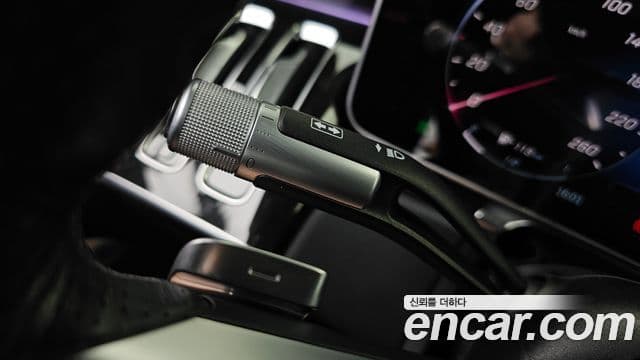 Mercedes-Benz S-Class 2021 — Photo 8/37