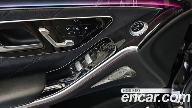 Mercedes-Benz S-Class 2021 — Photo 33/37
