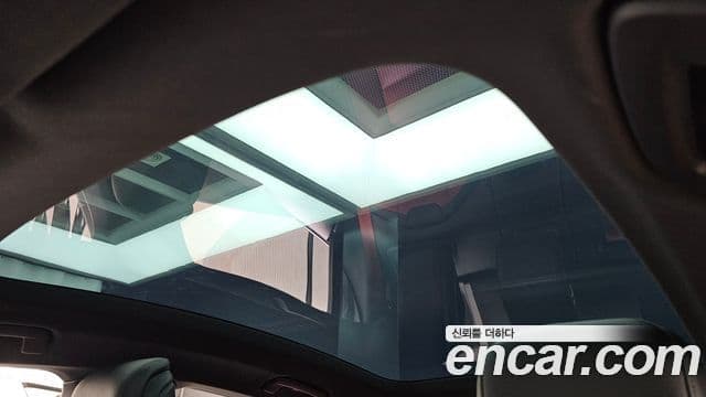Porsche Taycan 2025 — Photo 13/20