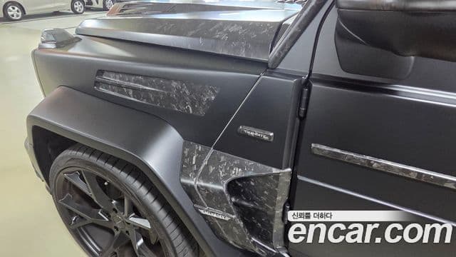 Mercedes-Benz G-Class 2021 — ფოტო 19/20