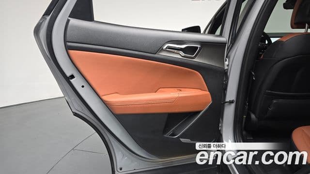 Kia Sportage 2025 — Şəkil 30/31