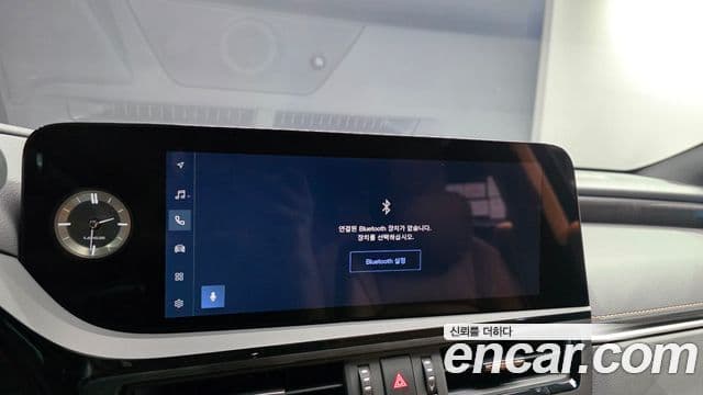 Lexus ES300h 2025 — ფოტო 26/33