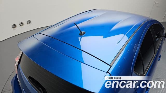 Toyota Prius C 2018 — Şəkil 26/30