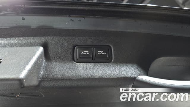 Kia Carnival 2022 — Фото 17/20