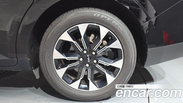 Kia Carnival 2022 — Şəkil 13/32
