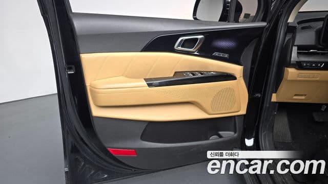 Kia Carnival 2022 — Şəkil 7/32
