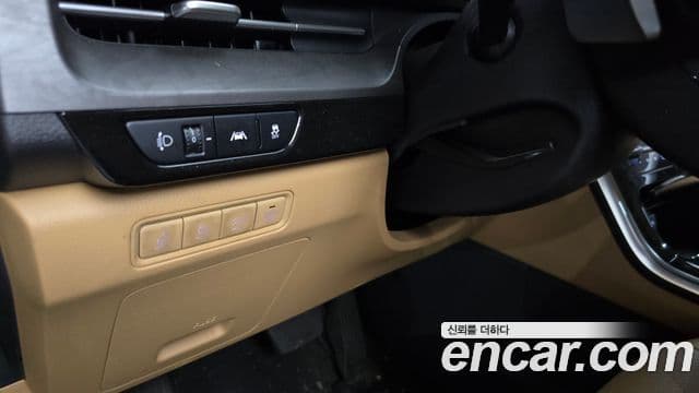 Kia Carnival 2022 — Şəkil 15/32