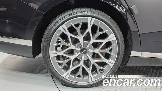 Genesis G90 2025 — Photo 6/34