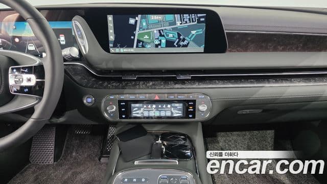 Genesis G90 2025 — Photo 17/34