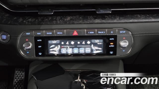 Genesis G90 2025 — Photo 16/34