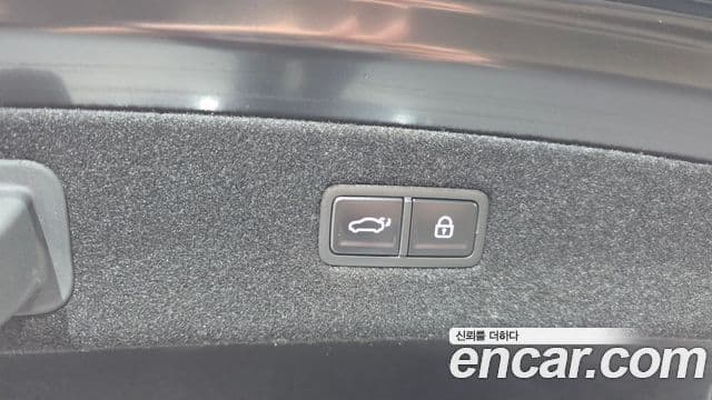 Genesis G90 2025 — Photo 12/34