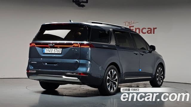 Kia Carnival 2022 — Фото 2/20