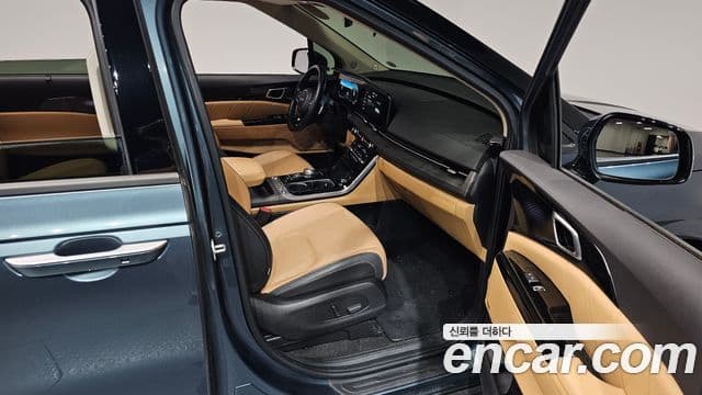 Kia Carnival 2022 — Фото 11/20