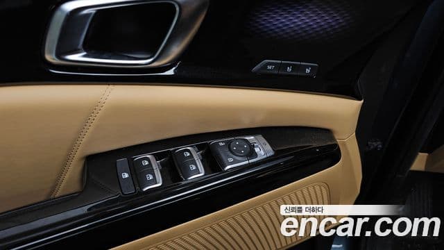 Kia Carnival 2022 — Фото 17/20