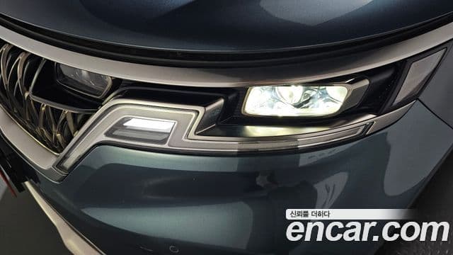 Kia Carnival 2022 — Photo 32/36
