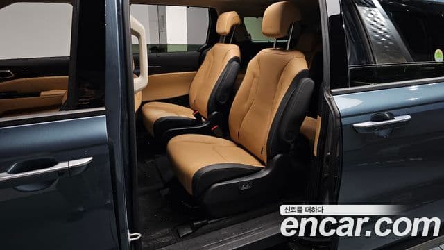 Kia Carnival 2022 — Photo 26/36