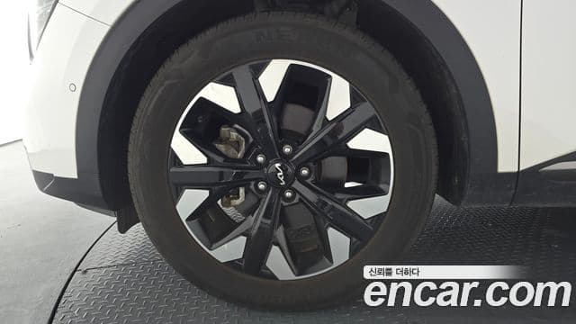 Kia Sportage 2021 — ფოტო 20/32