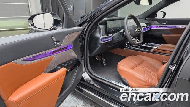 BMW 7 Series 2025 — Photo 32/32