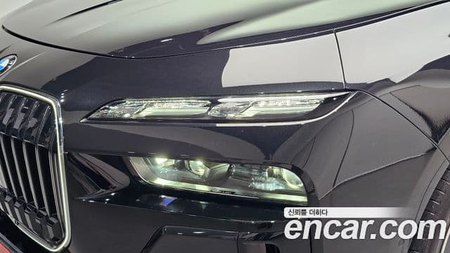 BMW 7 Series 2025 — Photo 14/32