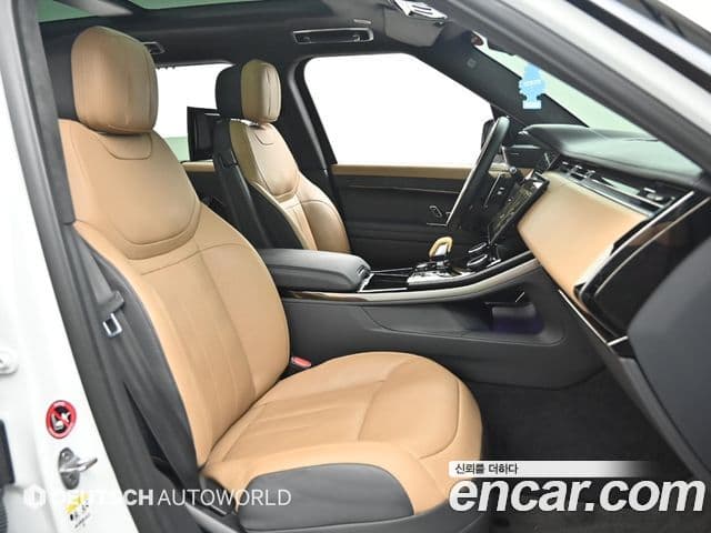 Land Rover Range Rover Sport 2023 — Фото 10/20